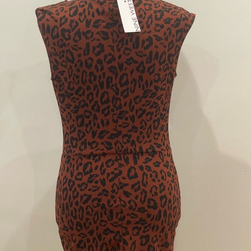 New Nine West XS Animal Print Short Sleeve Above Knee Dress with Stretch - Picture 4 of 8